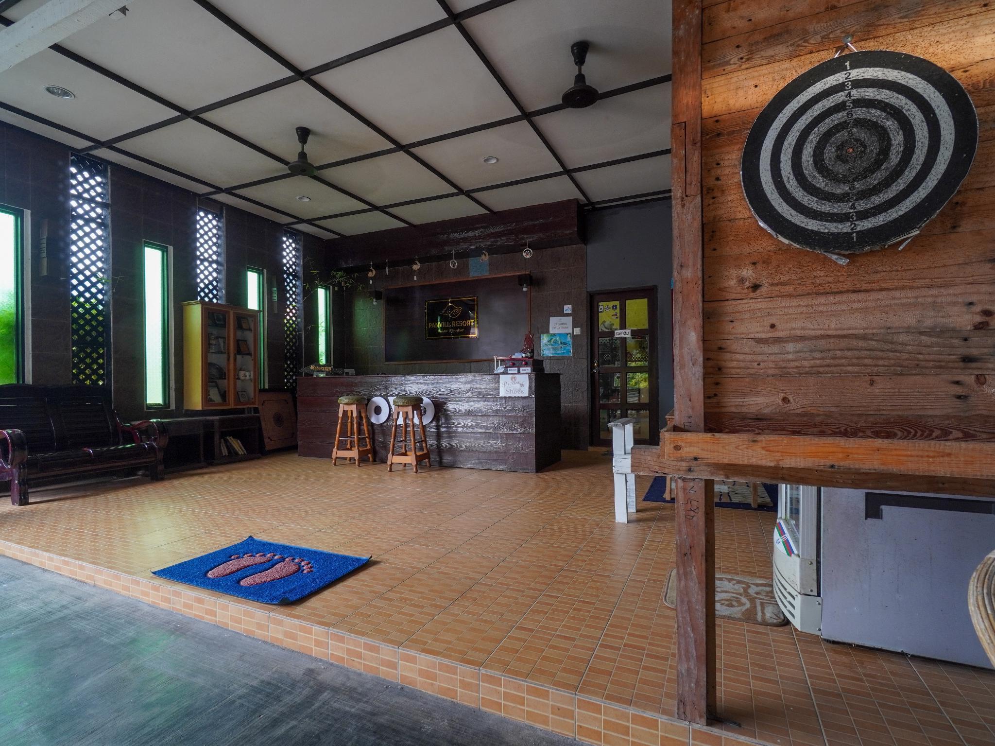 Oyo 89646 Panvill Resort Kampung Teluk Nipah Buitenkant foto