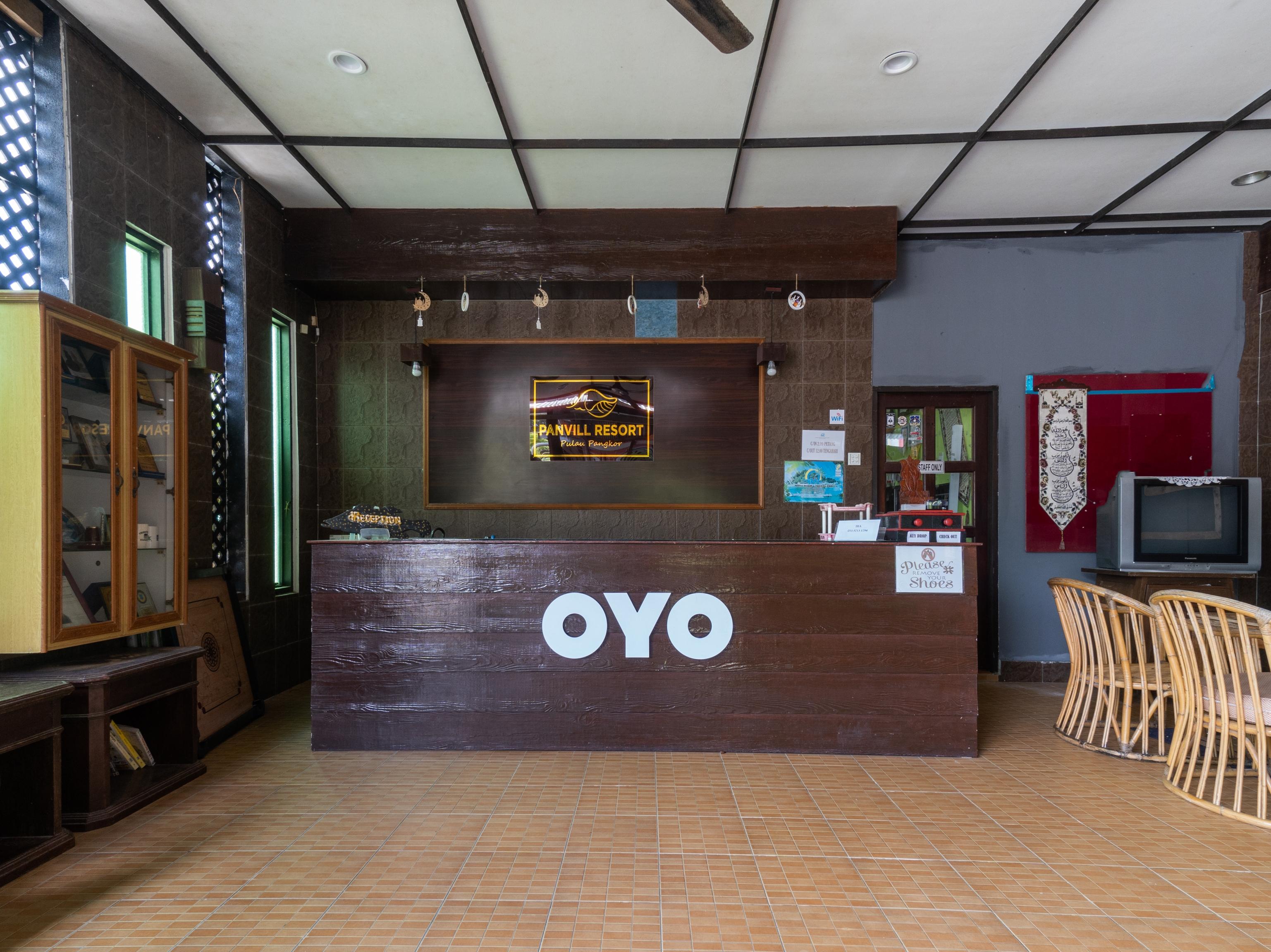 Oyo 89646 Panvill Resort Kampung Teluk Nipah Buitenkant foto
