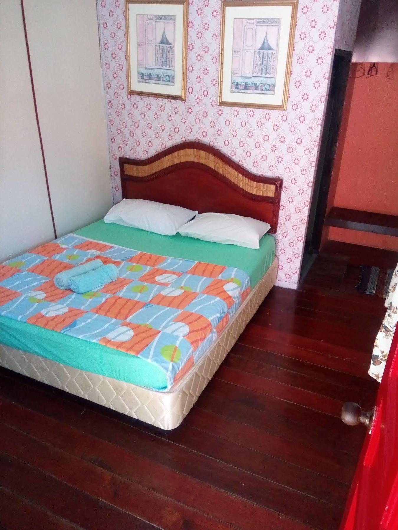 Oyo 89646 Panvill Resort Kampung Teluk Nipah Buitenkant foto