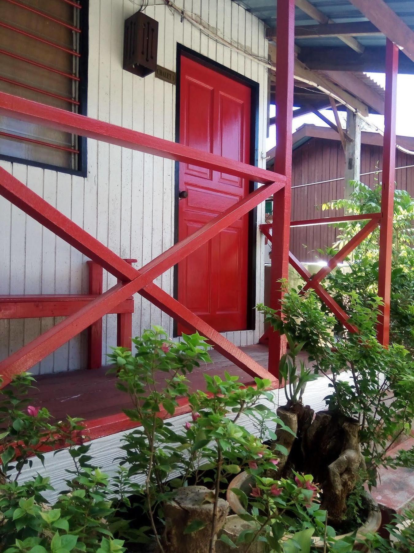 Oyo 89646 Panvill Resort Kampung Teluk Nipah Buitenkant foto